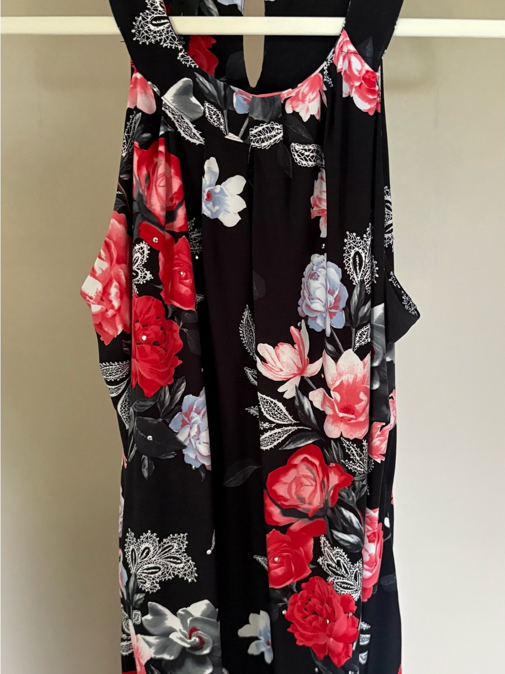 INC International Concepts Black Floral  Halter Top Keyhole Back Button Closure